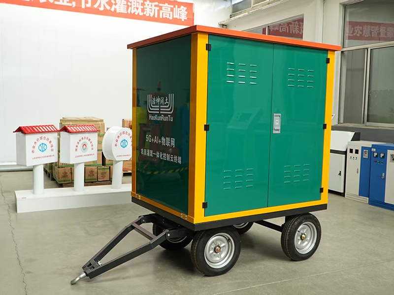 厢式智 能自动施肥车
